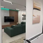 Solux - Perfect Location - Free Parking Tirana
