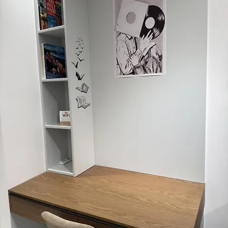 Solux - Perfect Location - Free Parking