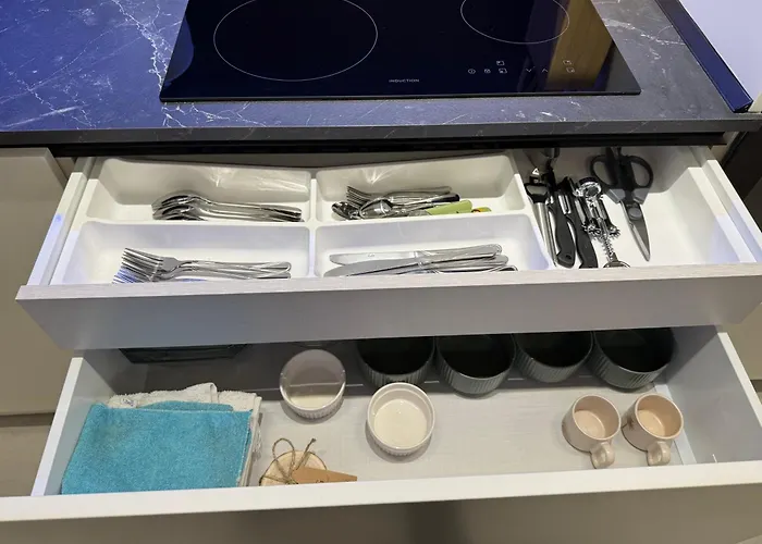 Solux - Perfect Location - Free Parking تيرانا