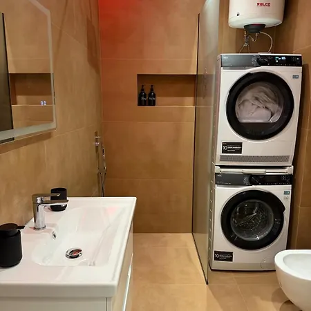 Solux - Perfect Location - Free Parking Daire *
