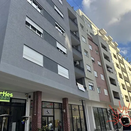 Solux - Perfect Location - Free Parking Tiran